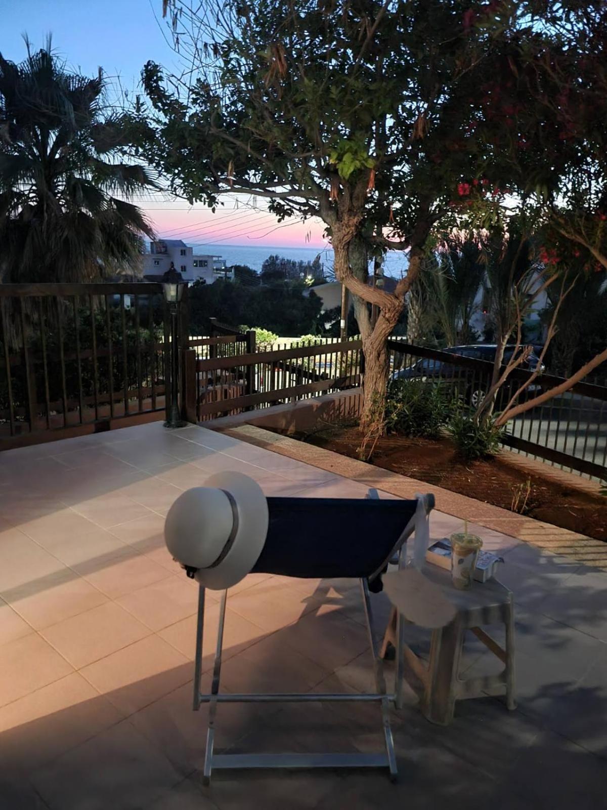 Serena Vacation Home Pomos Eksteriør billede